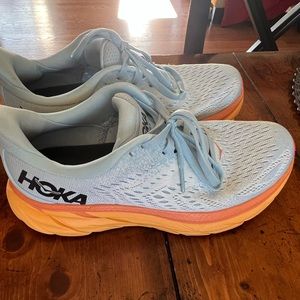 HOKA Clifton 8 gently used